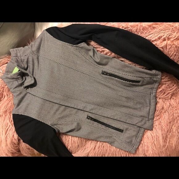 [ zobha ]  asymmetrical after practice jacket NWOT #1 - Picture 2 of 8